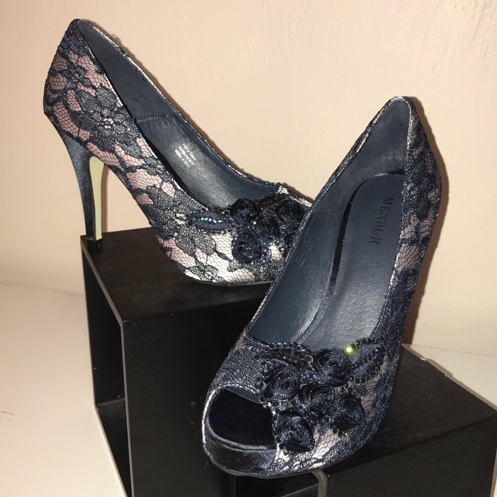 Menbur Navy Lace Peep-Toe Heel sz37